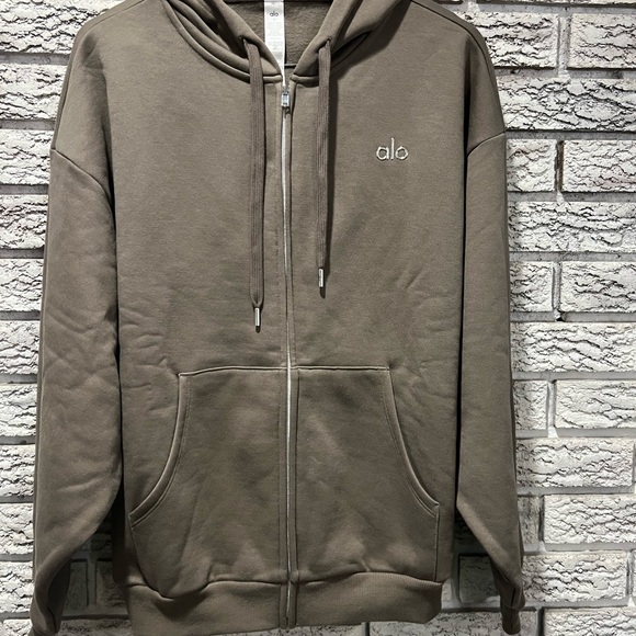 ALO Yoga Tops - ALO Accolade Zip-Up Hoodie in Olive tree